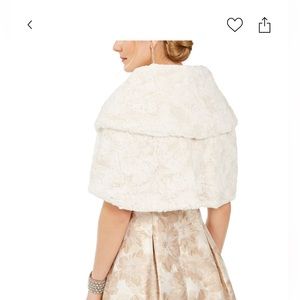 Faux Fur Eliza shrug IVORY